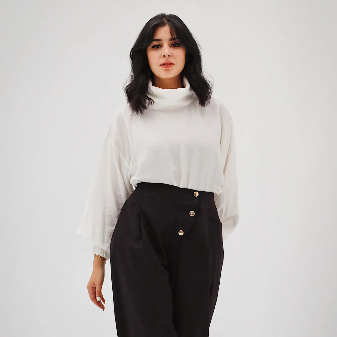 Turtle neck linen blouse