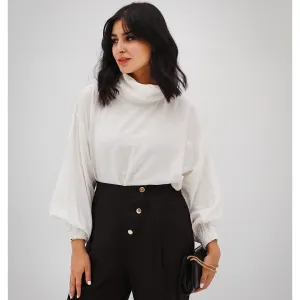Turtle neck linen blouse