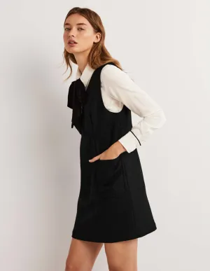 V-Neck Mini Shift Dress-Black
